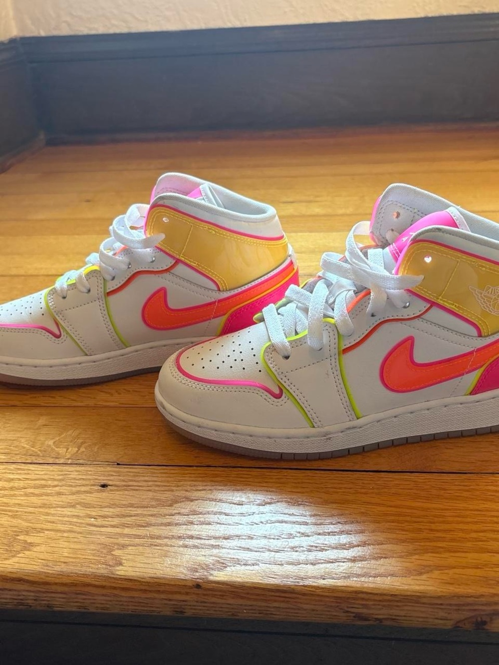 Jordan 1 Mid SE White Sneakers with Pink and Yellow Accents - Picture 3 of 6